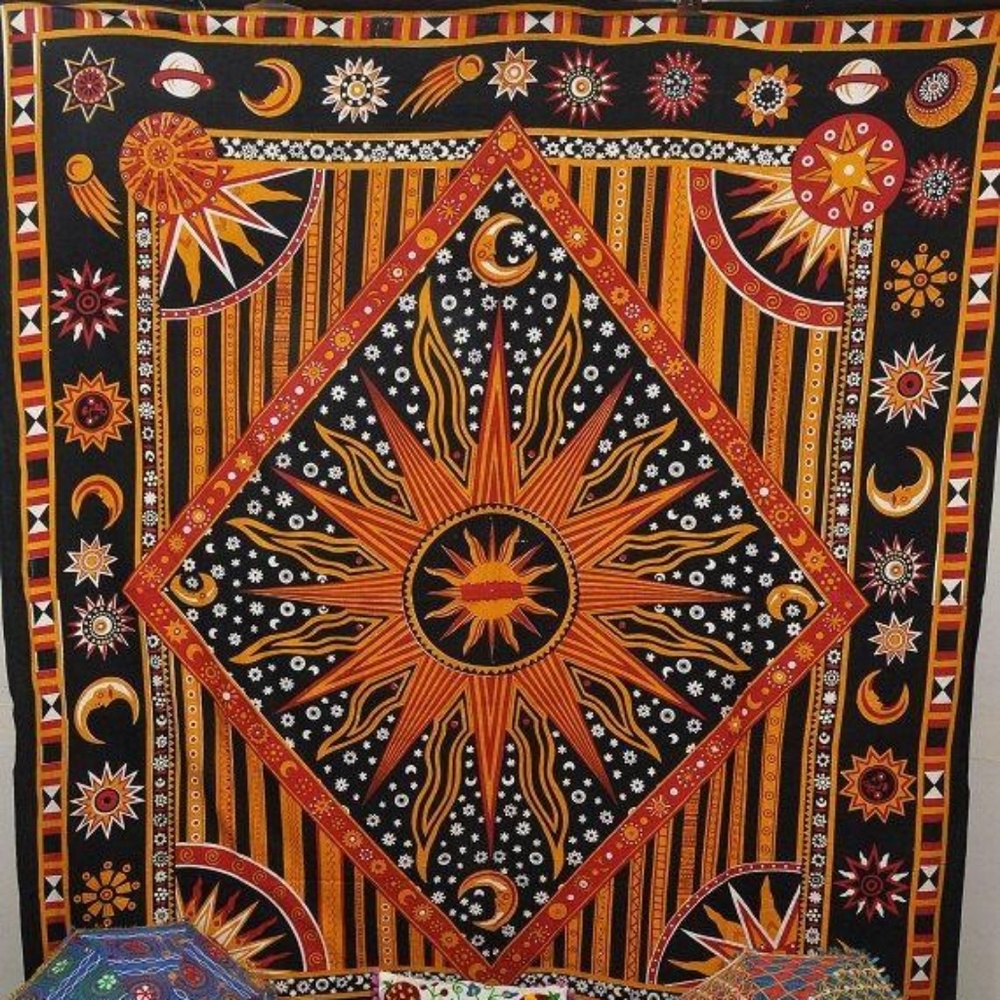 Giant Sun Star Tapestry - Picture 2 of 4